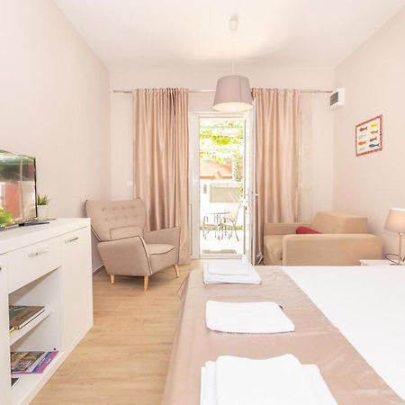 Ioannis Apartments Τίβατ Εξωτερικό φωτογραφία