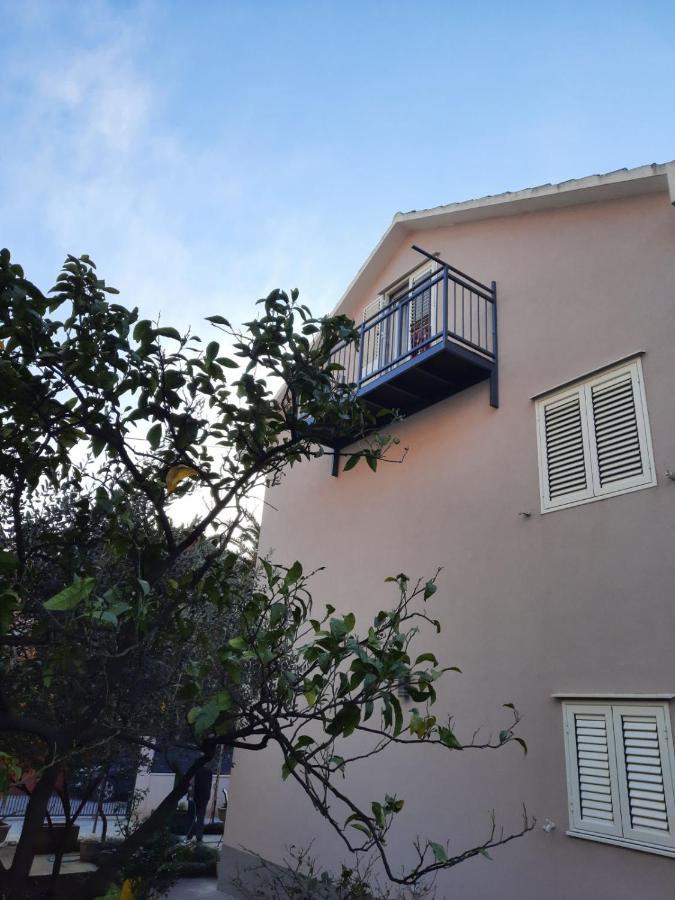 Ioannis Apartments Τίβατ Εξωτερικό φωτογραφία