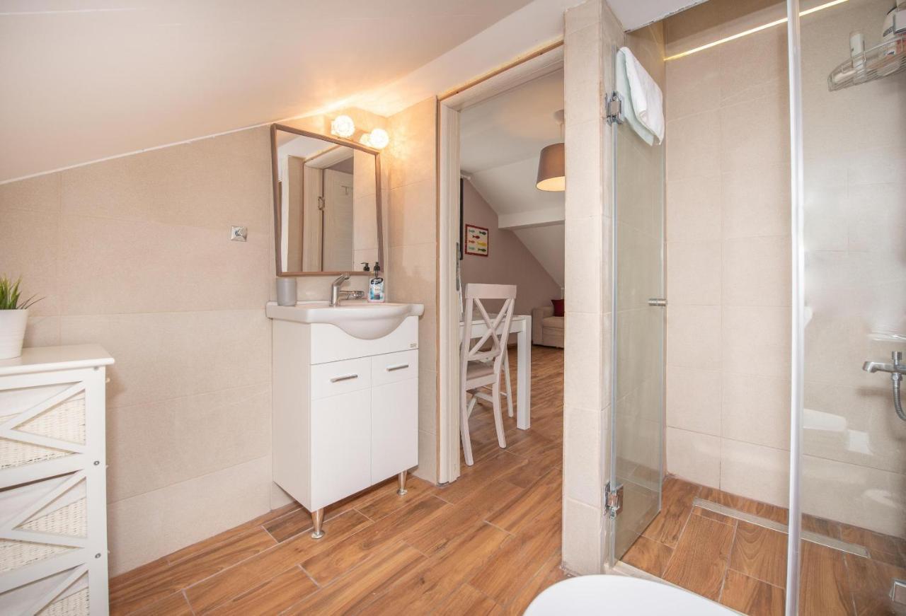 Ioannis Apartments Τίβατ Εξωτερικό φωτογραφία